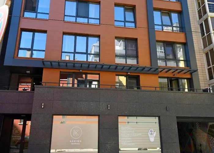 Md Your Fancy Place アパート